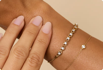 Alle Armbänder shoppen