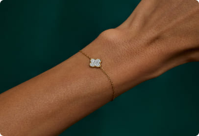 Alle Armbänder shoppen